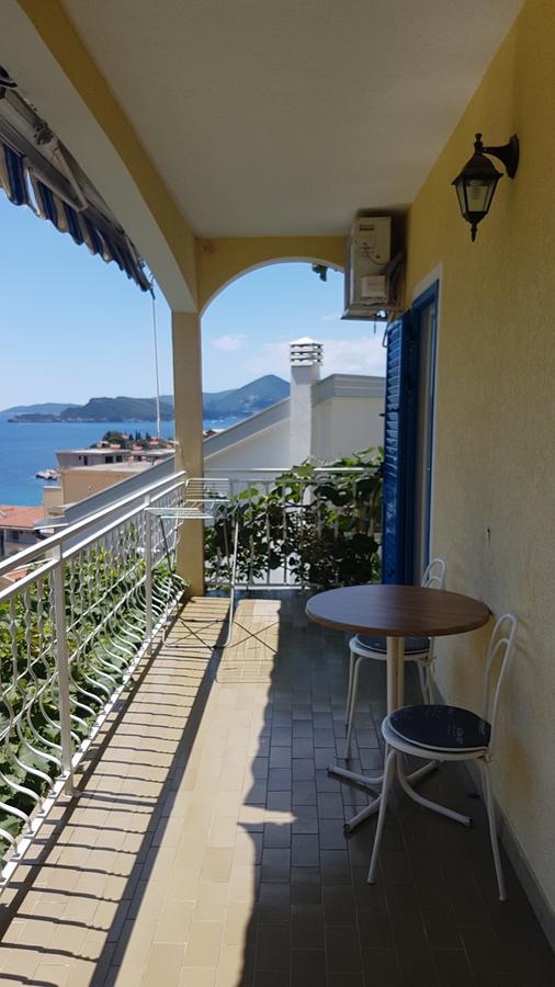 Apartmani Famelja Jovanovic Sveti Stefan Buitenkant foto