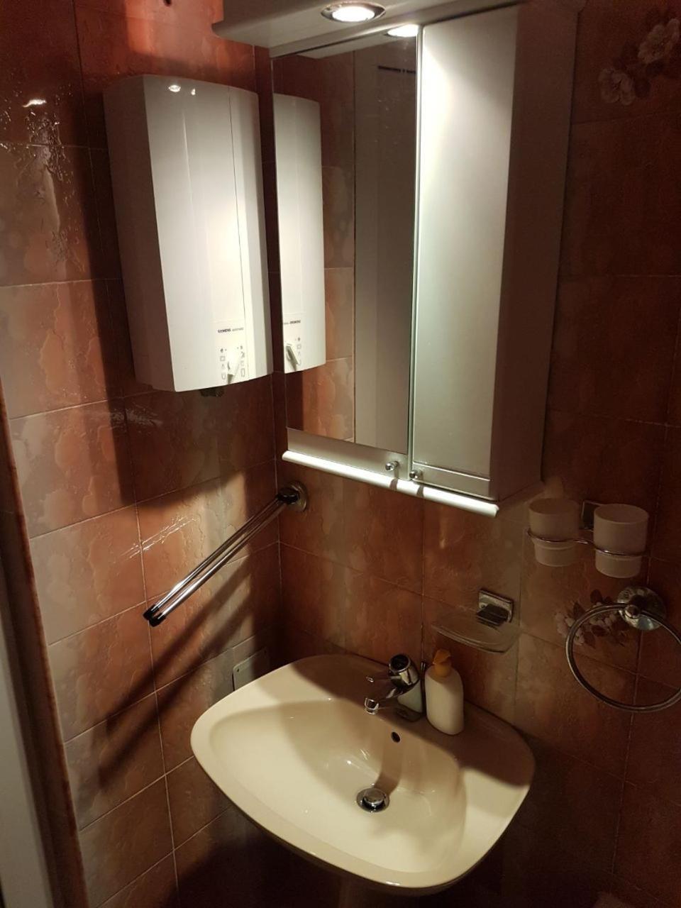 Apartmani Famelja Jovanovic Sveti Stefan Buitenkant foto